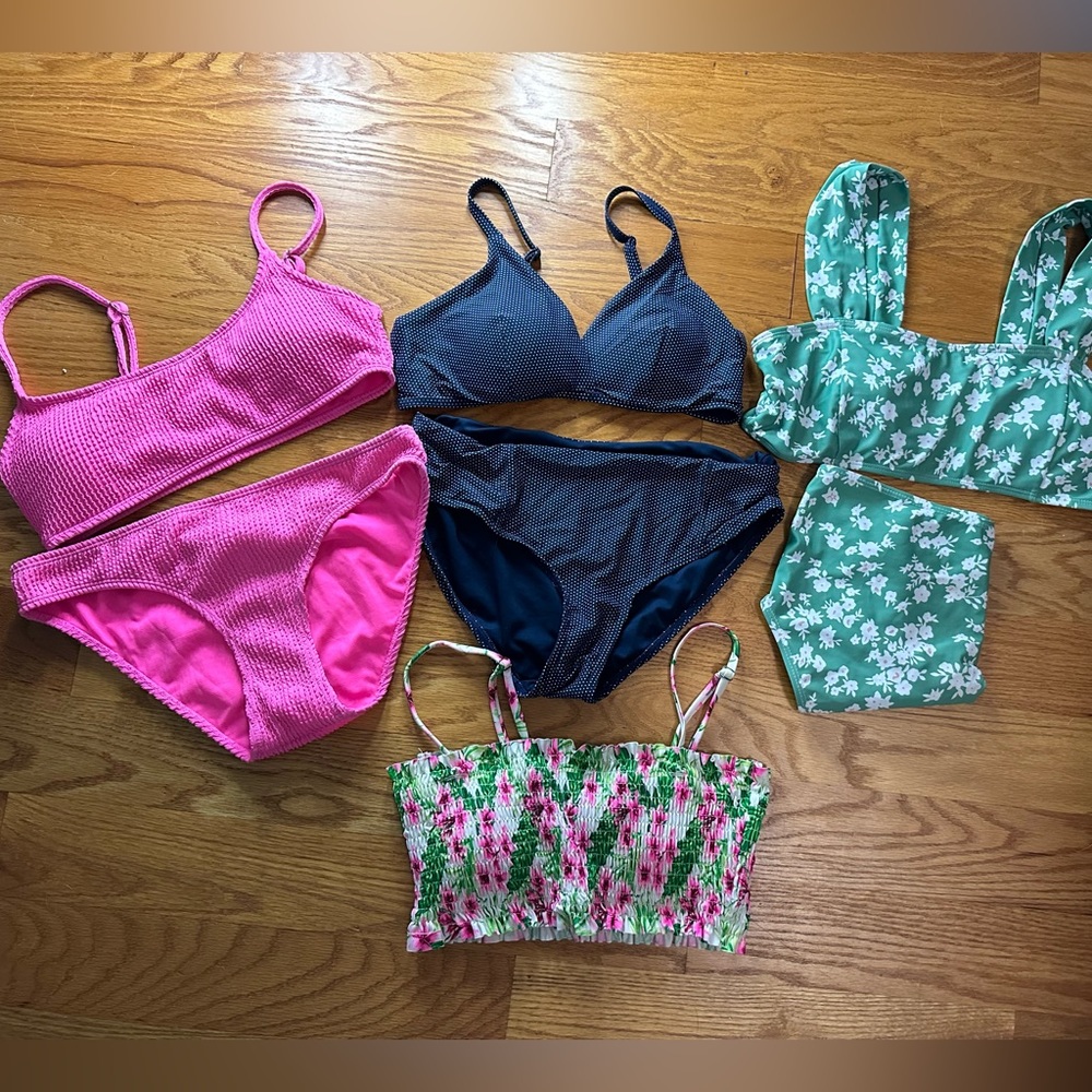 4 adorable bikinis for only $10! 3 full sets and 1 bikini top!!!!